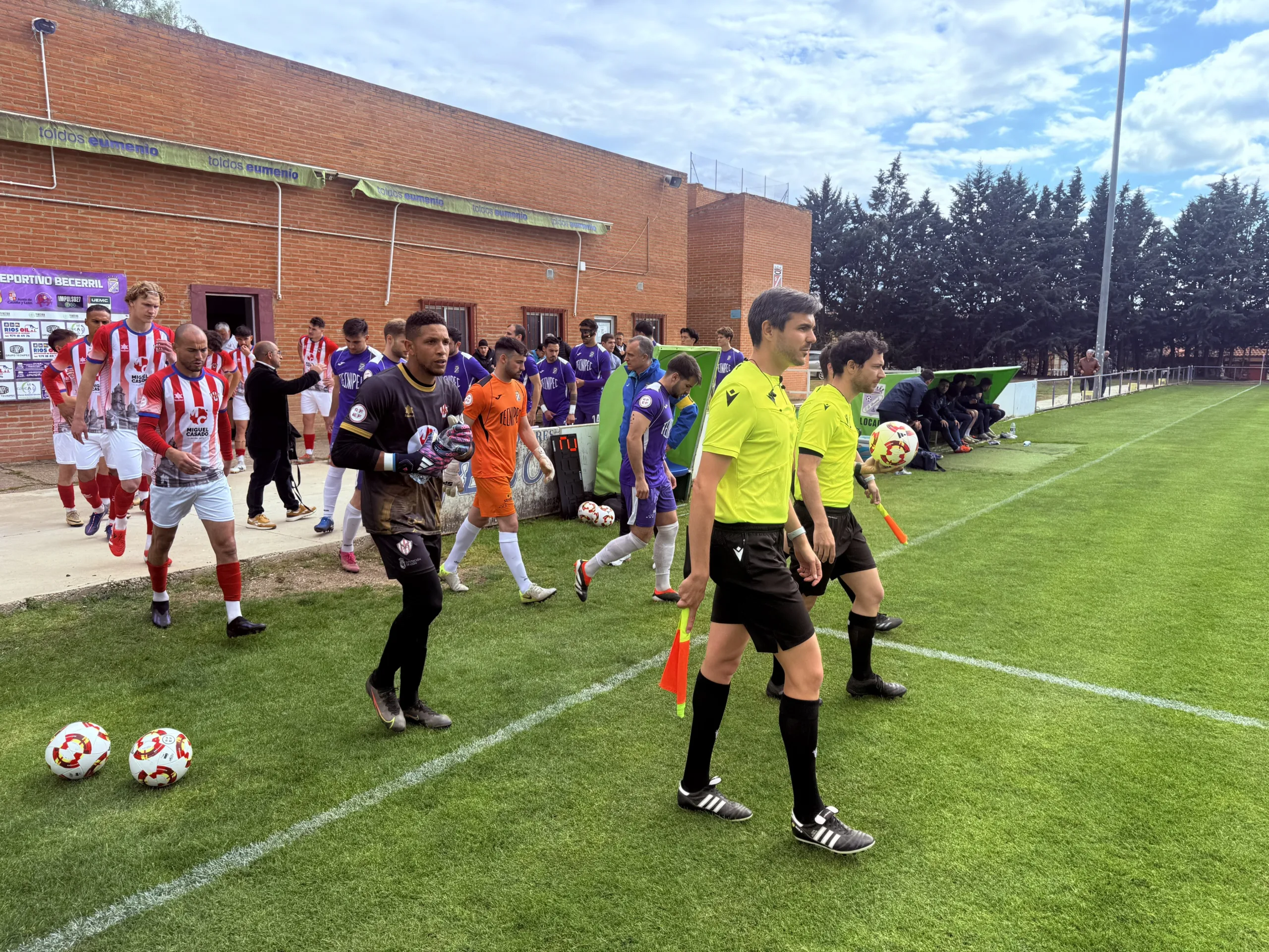 El Atlético Bembibre cae en Becerril (1-0) y sólo un milagro le salvaría del descenso