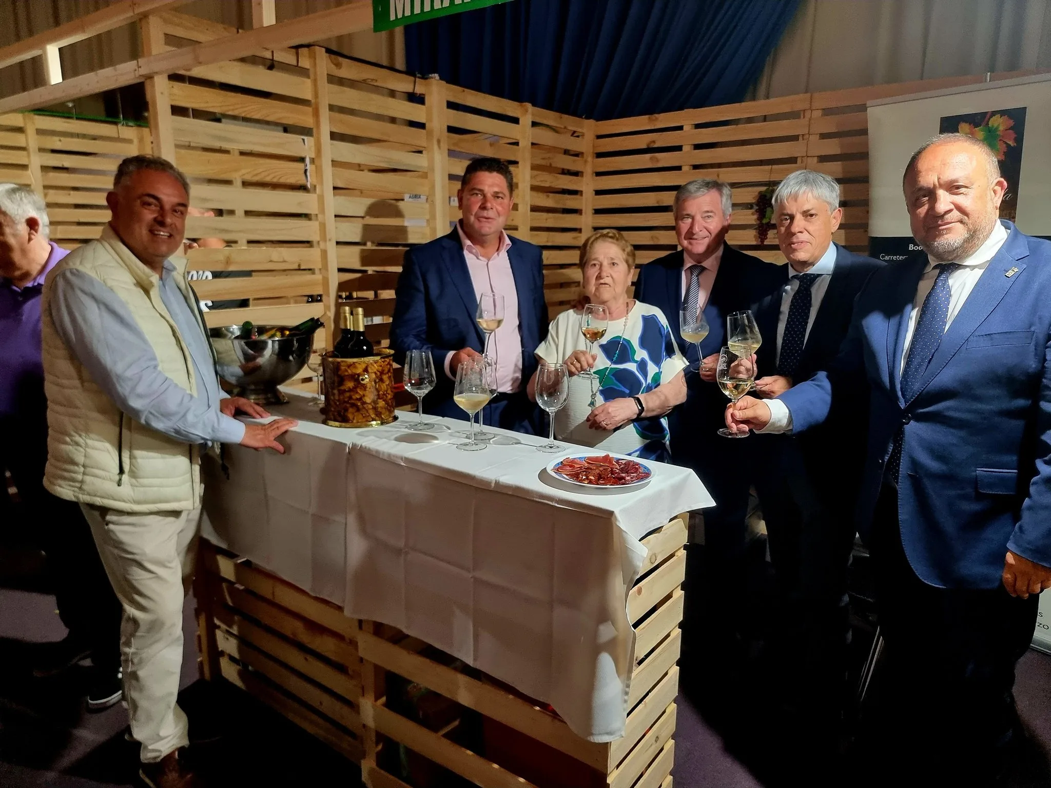 FOTOS | Excelencia gastronómica y artesana se dan la mano en la XXIX Feria del Bierzo en Carracedelo