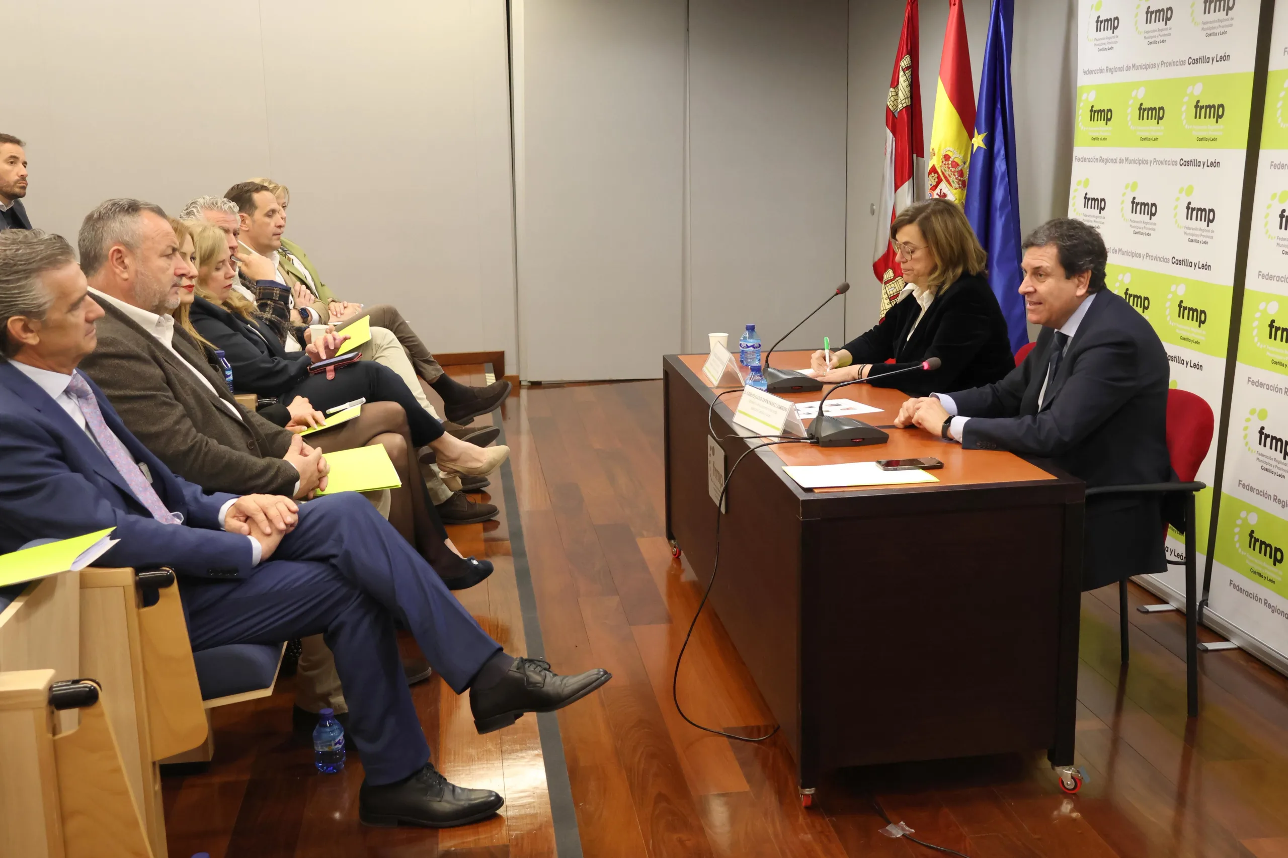 La Junta, ayuntamientos y diputaciones trabajan para reducir el impacto de los aranceles e impulsar las exportaciones
