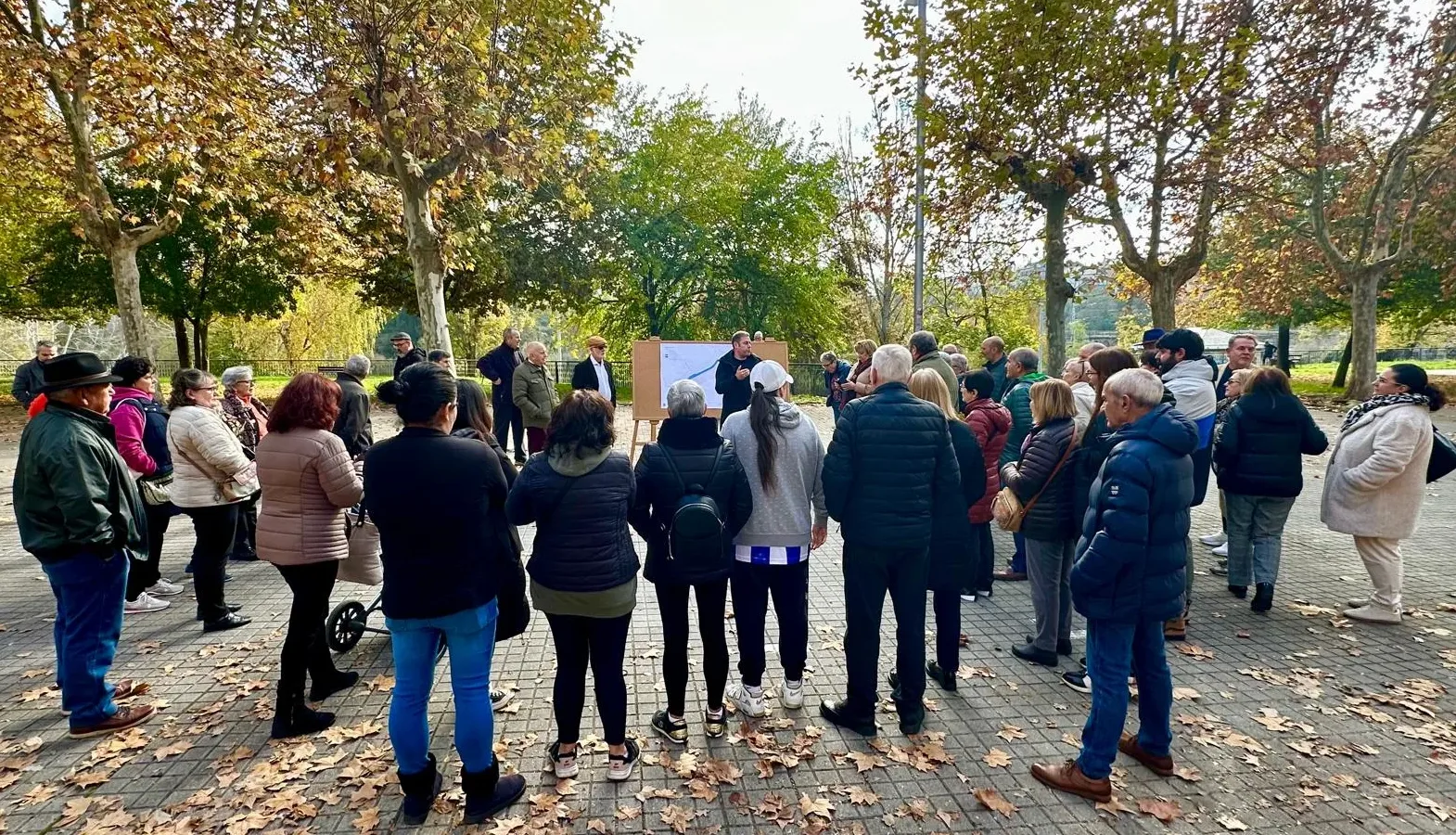 Luz verde a la urbanización integral de los Jardines del Sil, primera actuación de la semipeatonalización de la Avenida del Castillo