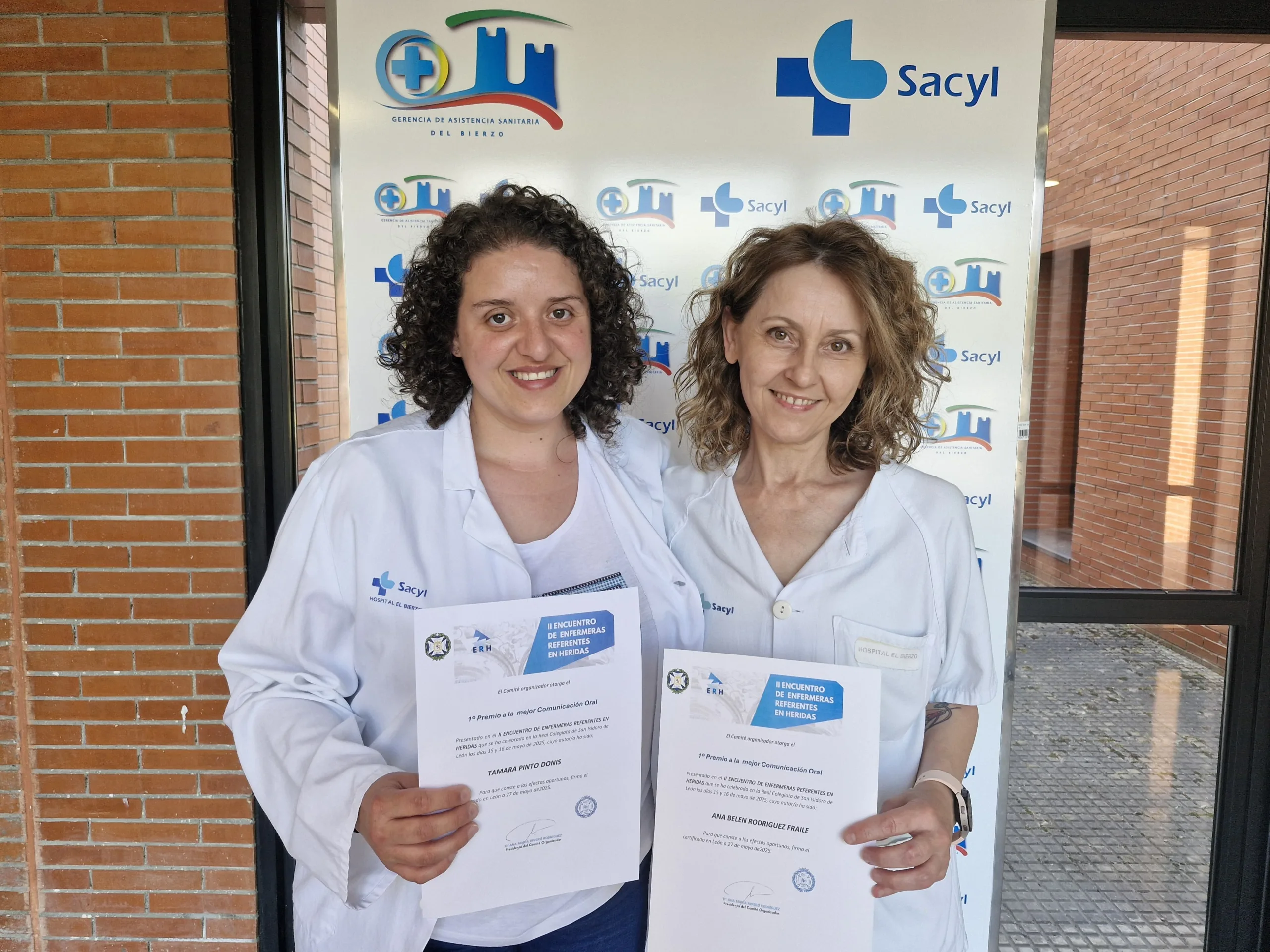Cuatro profesionales del área sanitaria del Bierzo galardonadas en el 'II Encuentro de Enfermeras Referentes en Heridas'