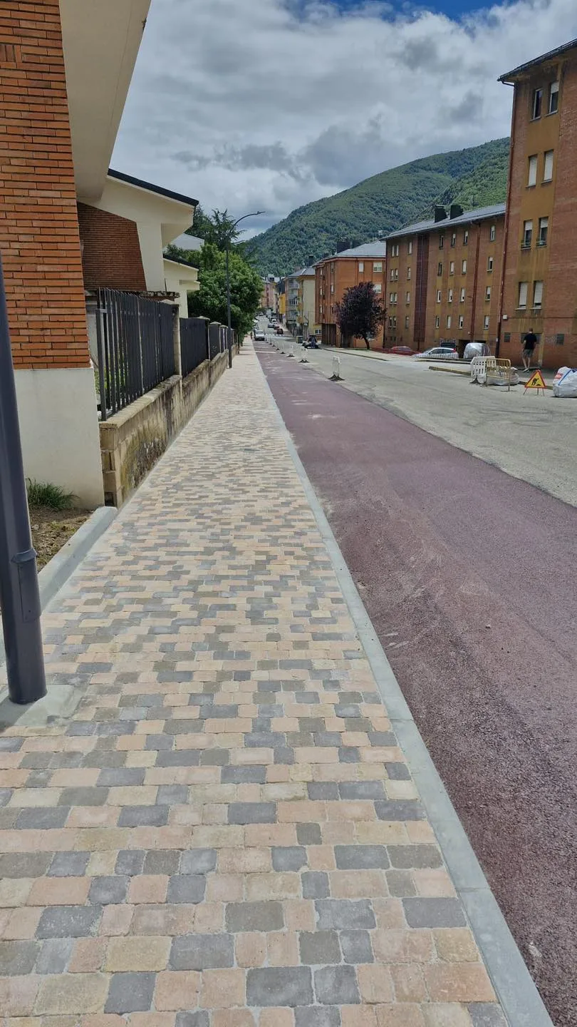 [FOTOS] Mejoras urbanas en Villablino