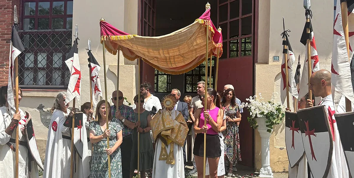 Puente Boeza celebra la Octava de Corpus con participación institucional