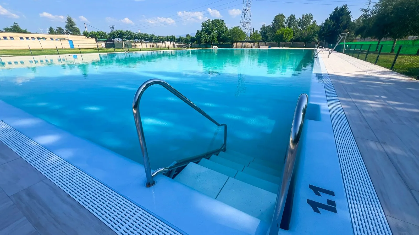 Cacabelos anuncia la apertura de su renovada piscina municipal tras una inversión de más de 200.000 euros