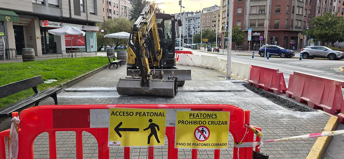 FOTOS | Arrancan las esperadas obras en la Avenida del Castillo de Ponferrada: mejoras estructurales y nuevo firme antes de septiembre