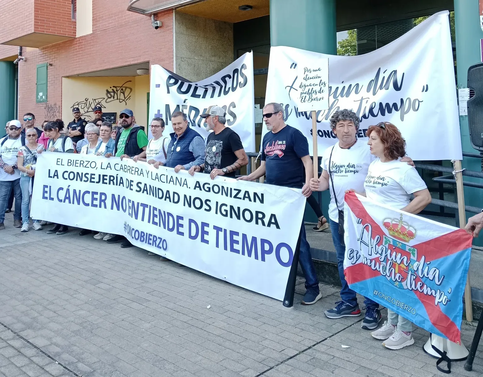 Oncobierzo considera la “significativa” derivación de gasto público a la sanidad privada “un claro proceso de privatización y desmantelamiento del Hospital del Bierzo”