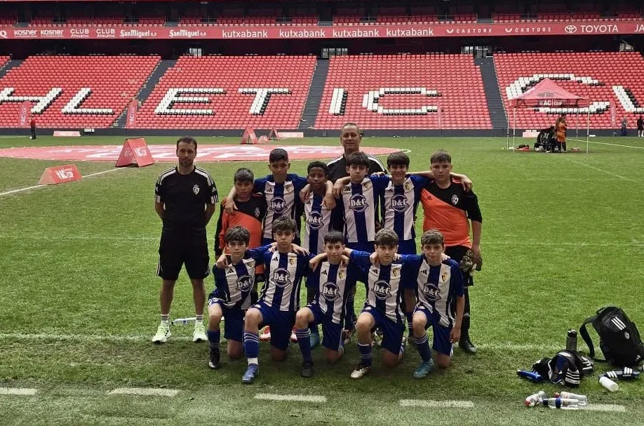 FOTOS | Los Infantiles y Alevines de la Ponferradina disfrutan de la magia de San Mamés y Lezama en la AC Cup