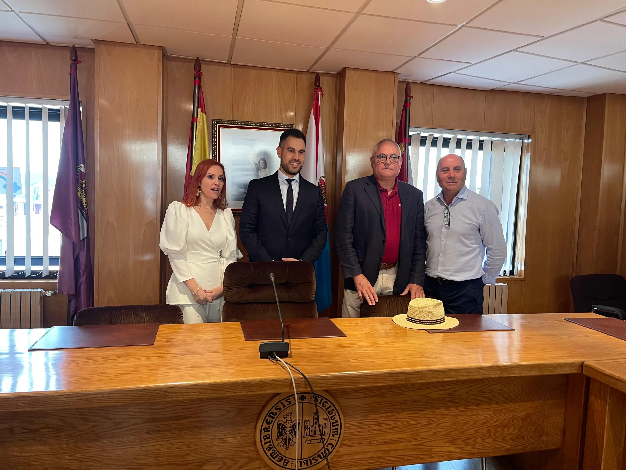 El PP sostiene que la documentación sobre la intervención de la brigada municipal en la vivienda de un familiar del concejal de Obras “se recibió fuera plazo“ y “carece” de los pertinentes certificados