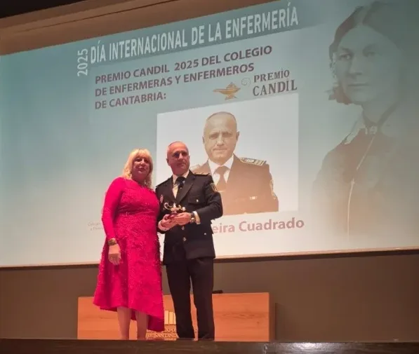 'Premio Candil' de la Enfermería cántabra al Jefe de la Policía Local de Ponferrada por “su aportación y defensa de los valores del colectivo”