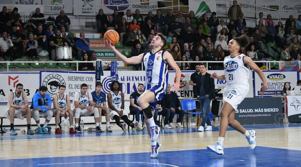 Sergio Romero renueva con el Clínica Ponferrada SDP para la temporada 2025/2026