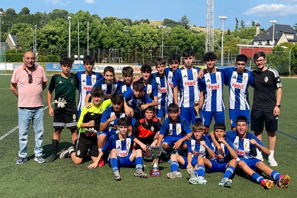 FOTOS | Torneo Centenario en el Vicente del Bosque de Compostilla