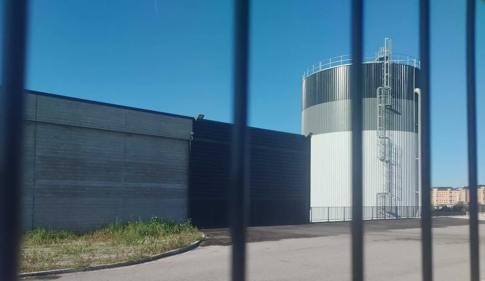Bierzo Aire Limpio acusa a Suárez-Quiñones de “distorsionar la realidad” sobre la central de calor de Ponferrada