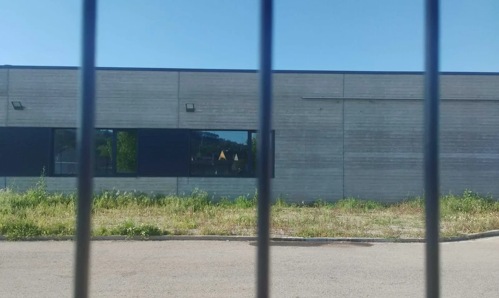 Un auto dictado este martes ordena el “cese inmediato” de la actividad en la Red de Calor de Ponferrada por “operar sin las garantías ambientales debidas”
