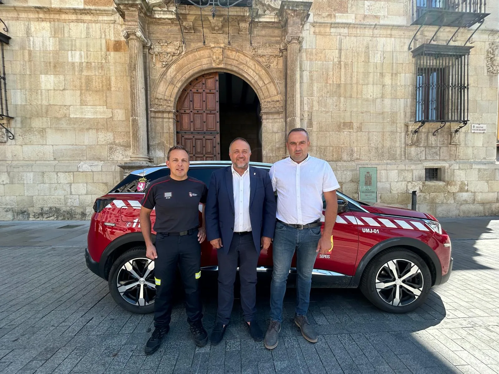 Diputación licita la redacción del proyecto para el parque de bomberos de Bembibre y próximamente el de Villafranca tras la cesión de los terrenos