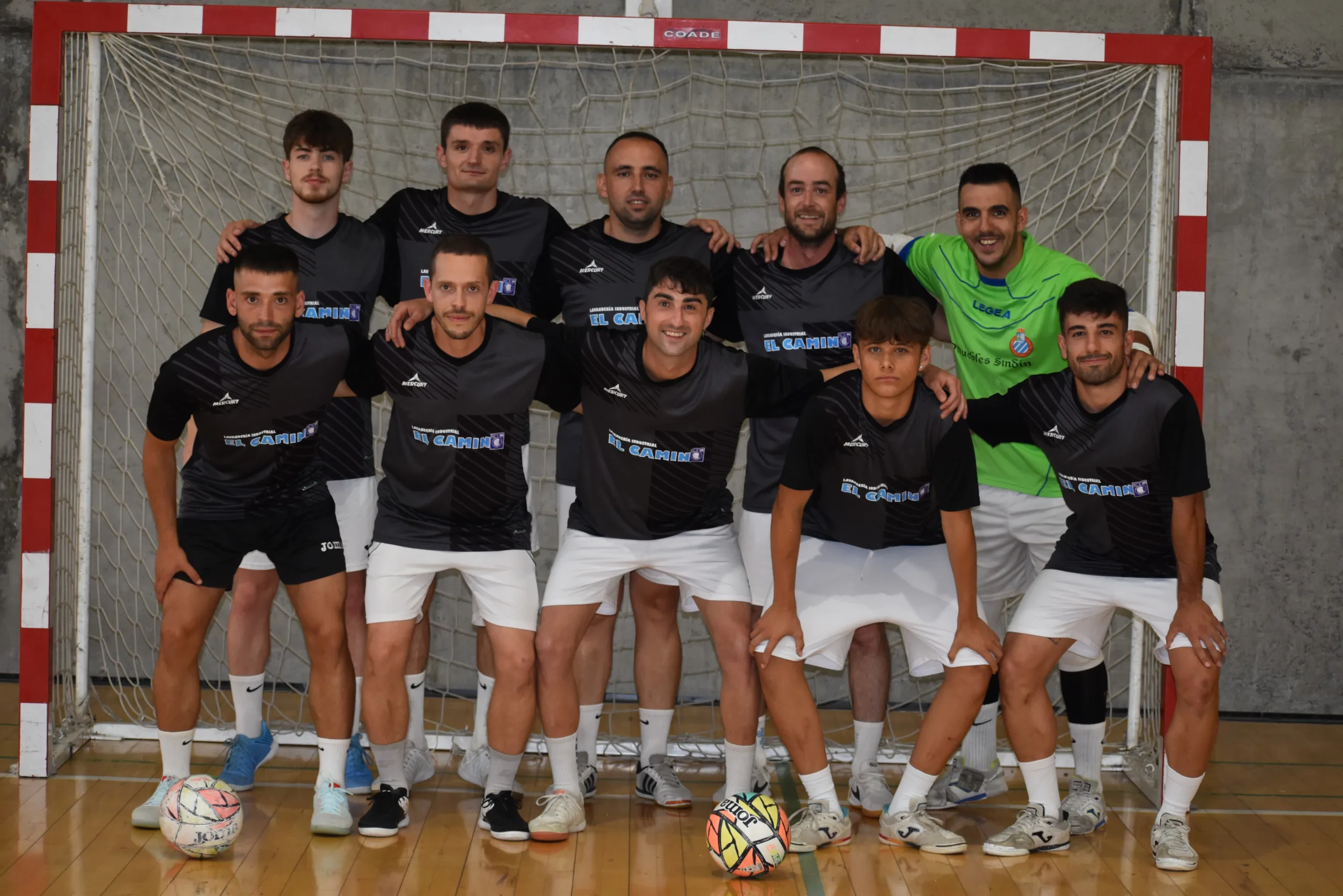 FOTOS | La Lavandería El Camino revalida el título en el II Torneo de Fútbol Sala de Toral de los Vados