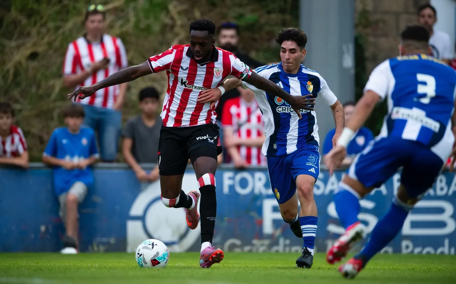 La Ponferradina cae por la mínima ante el Athletic Club de Bilbao en el centenario de la SD Amorebieta (1-0)