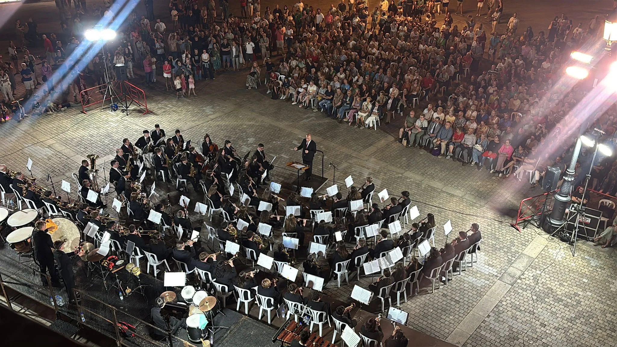 Gran concierto conjunto de las bandas de música de Ponferrada y Almàssera