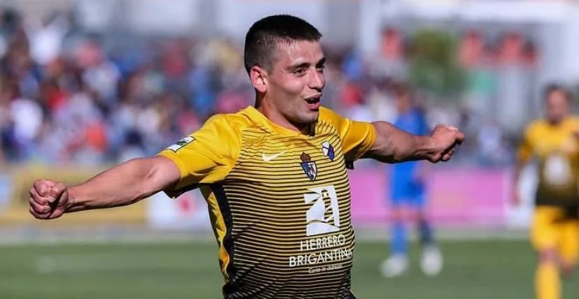 El CD Barco ficha al delantero berciano Diego Santín