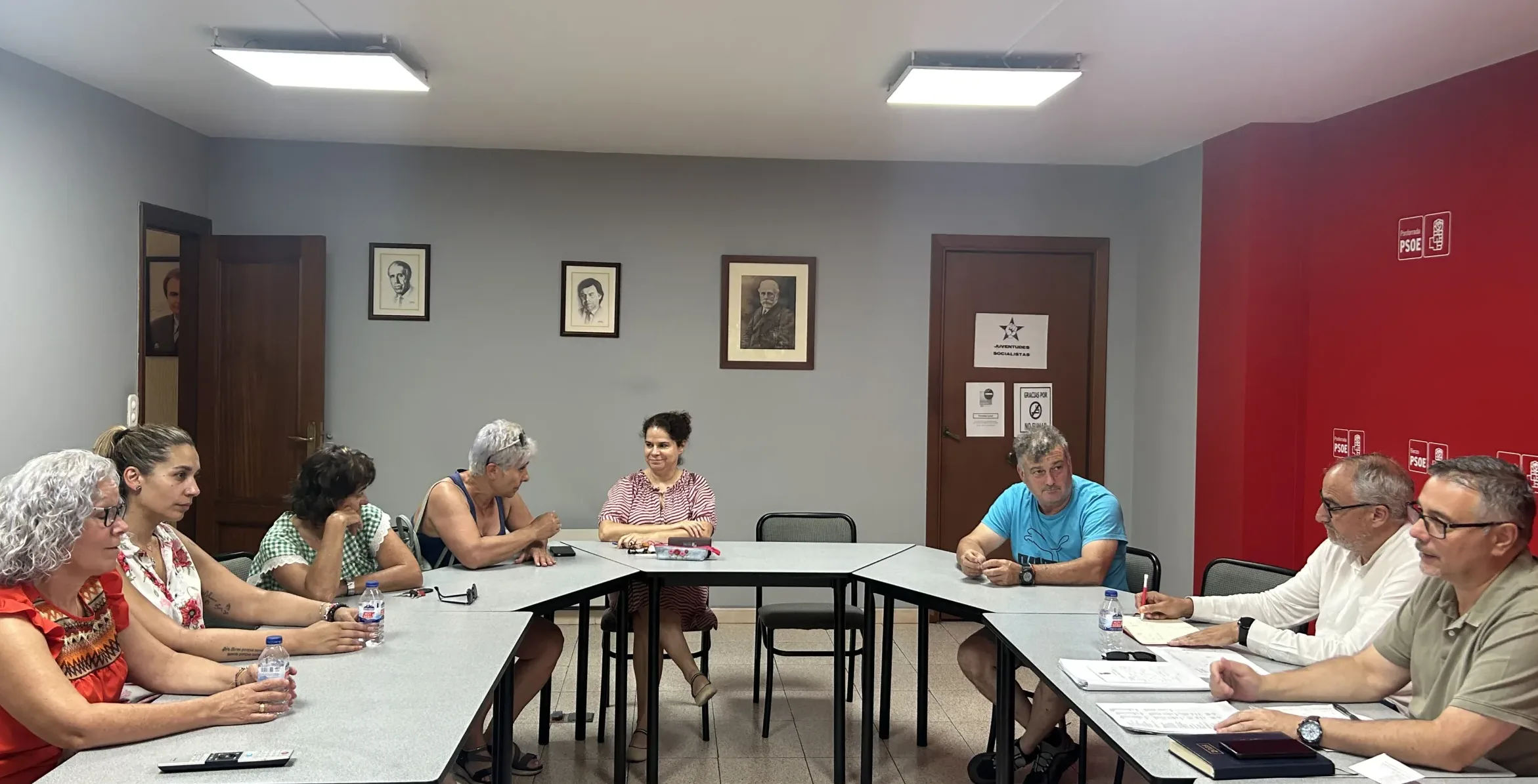 El PSOE recoge demandas y denuncias de las pedanías en una reunión de trabajo
