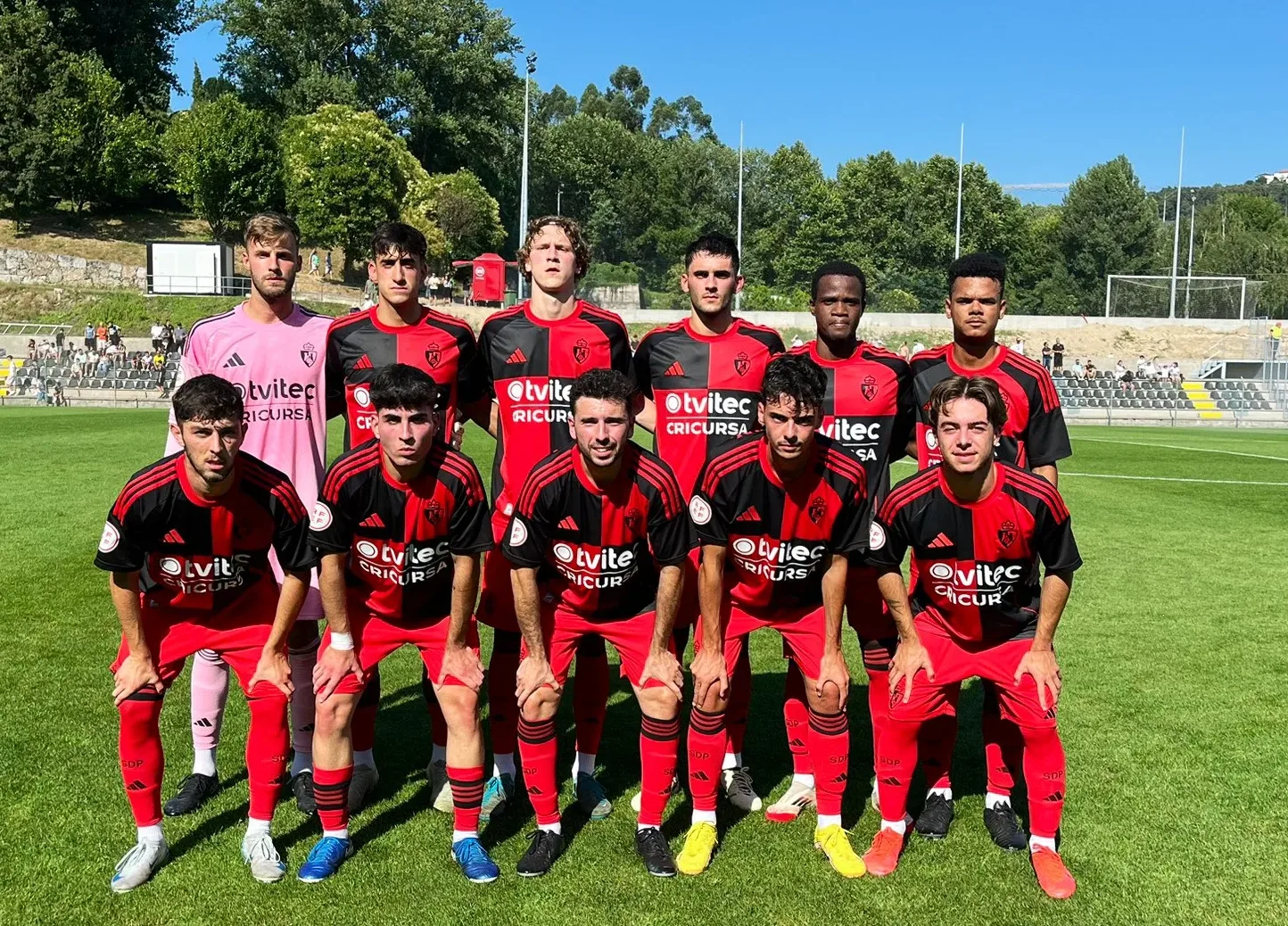 Vitória Guimarães 10 - Ponferradina 0: Primer test de pretemporada con canteranos y jugadores a prueba