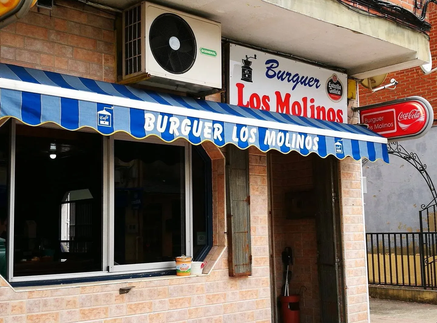 El bar de Villablino que alimenta a los bomberos llega a las televisiones nacionales