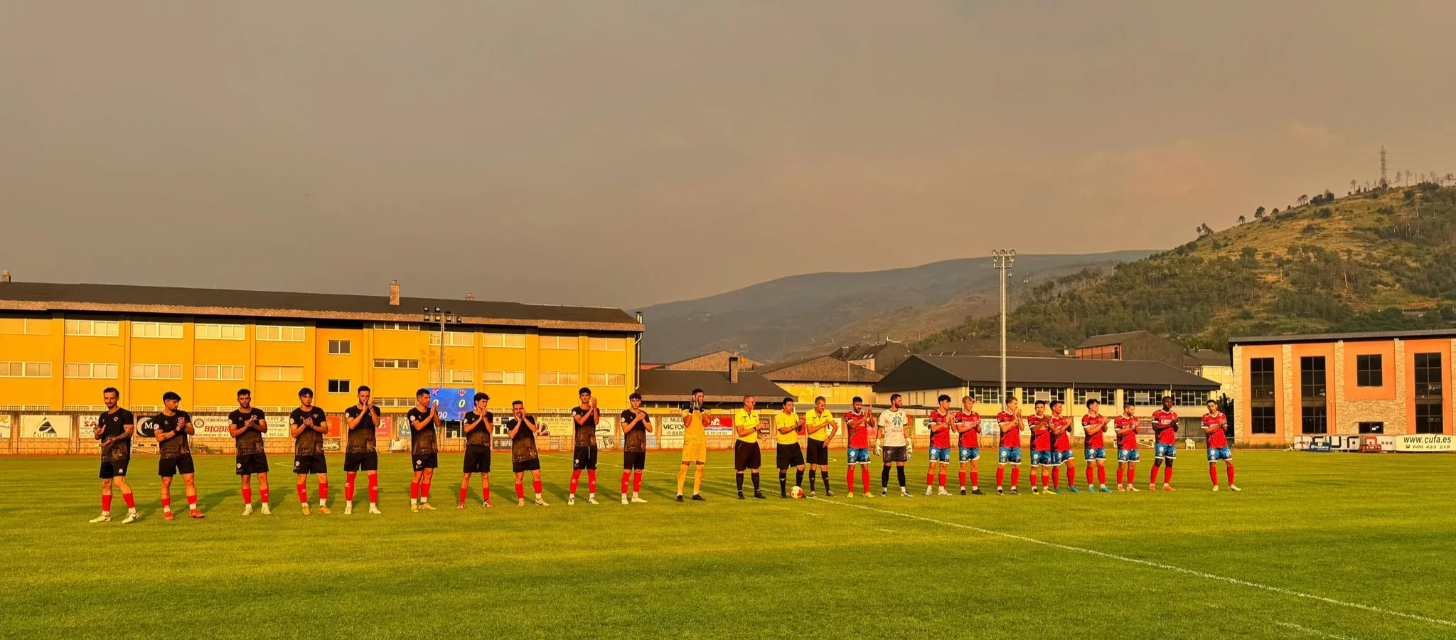 Derrota del Atlético Bembibre en Calabagueiros (2-0)