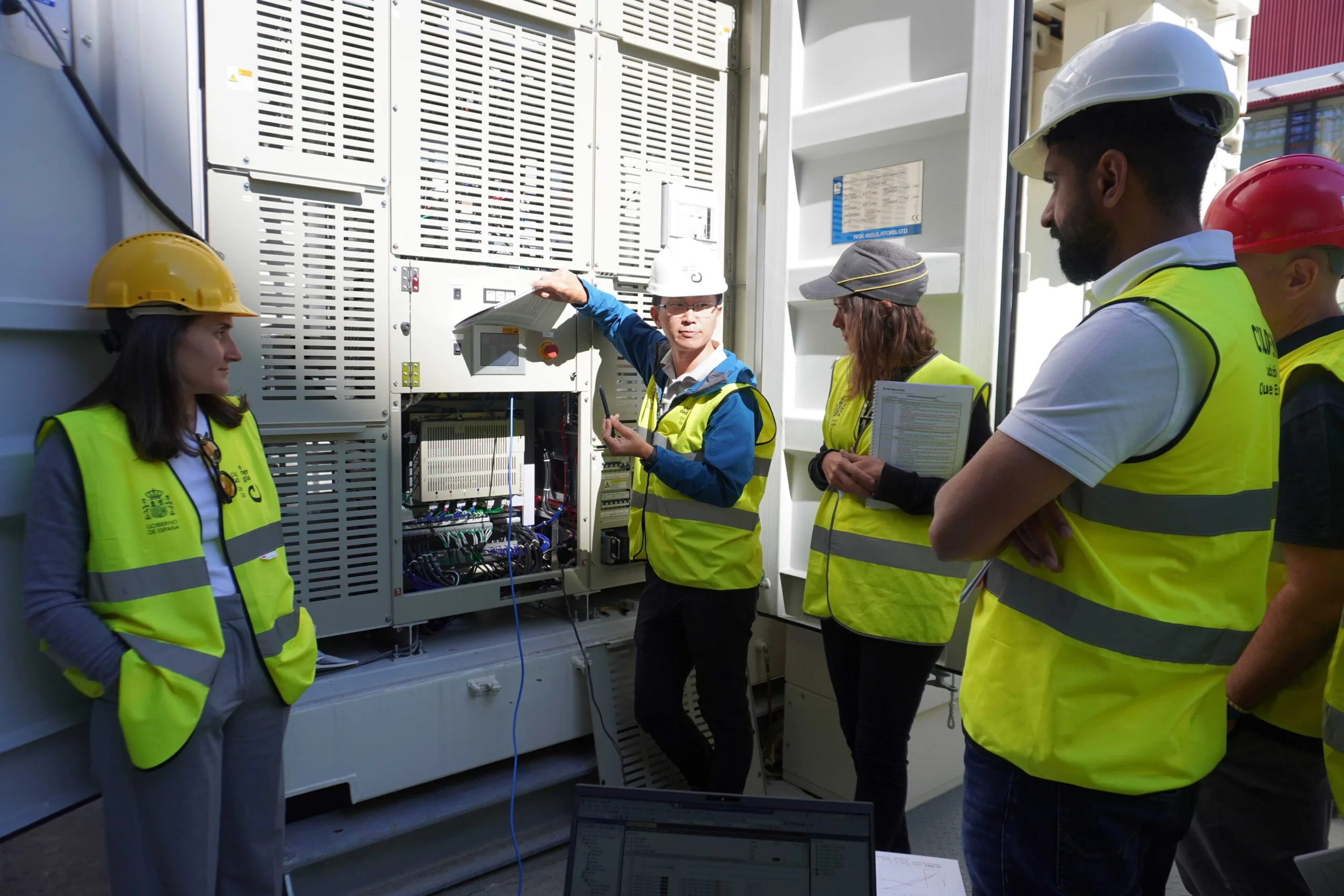 CIUDEN finaliza las pruebas de funcionamiento de la instalación para almacenar energía fotovoltaica en baterías de sodio-azufre