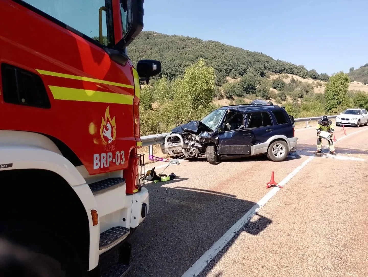 Dos heridos en un choque frontal en la LE-331, junto al embalse del Porma