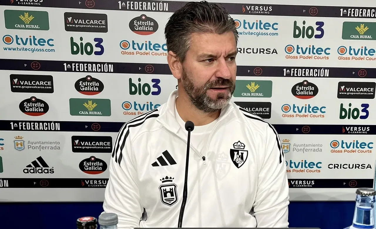 Estévez: “Andrés va a ser baja para el domingo y Andújar ya ha entrenado con el grupo. El equipo tiene ganas y ojalá pueda empezar con buen pie”