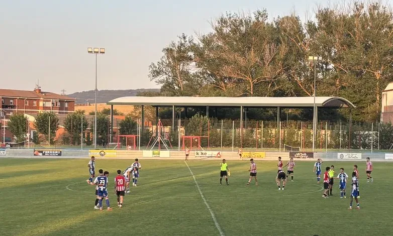 El Athletic B se lleva el 'Torneo de la Galleta' ante la Ponferradina en el último test de pretemporada (1-0)