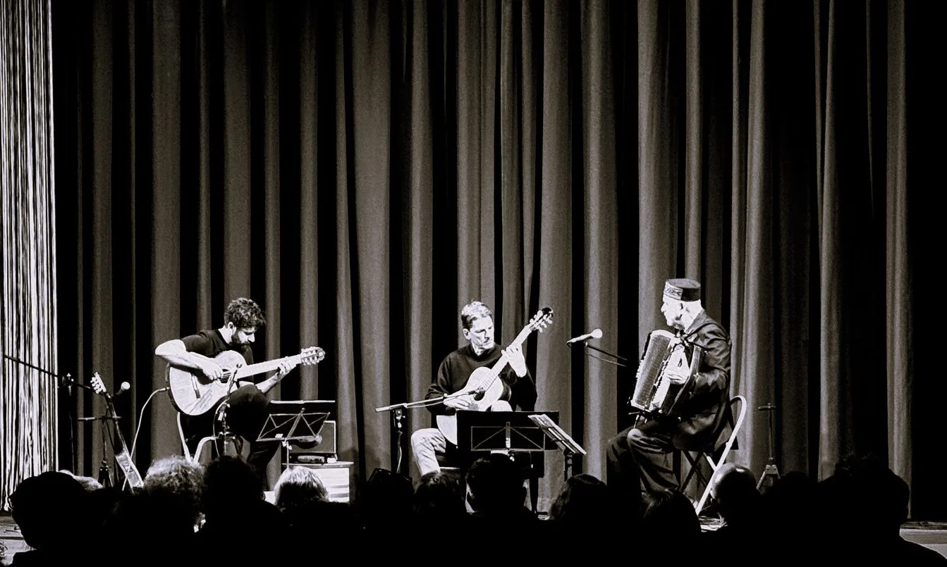 Aritmetrie ofrece un concierto que fusiona elementos de música étnica, folk y clásica