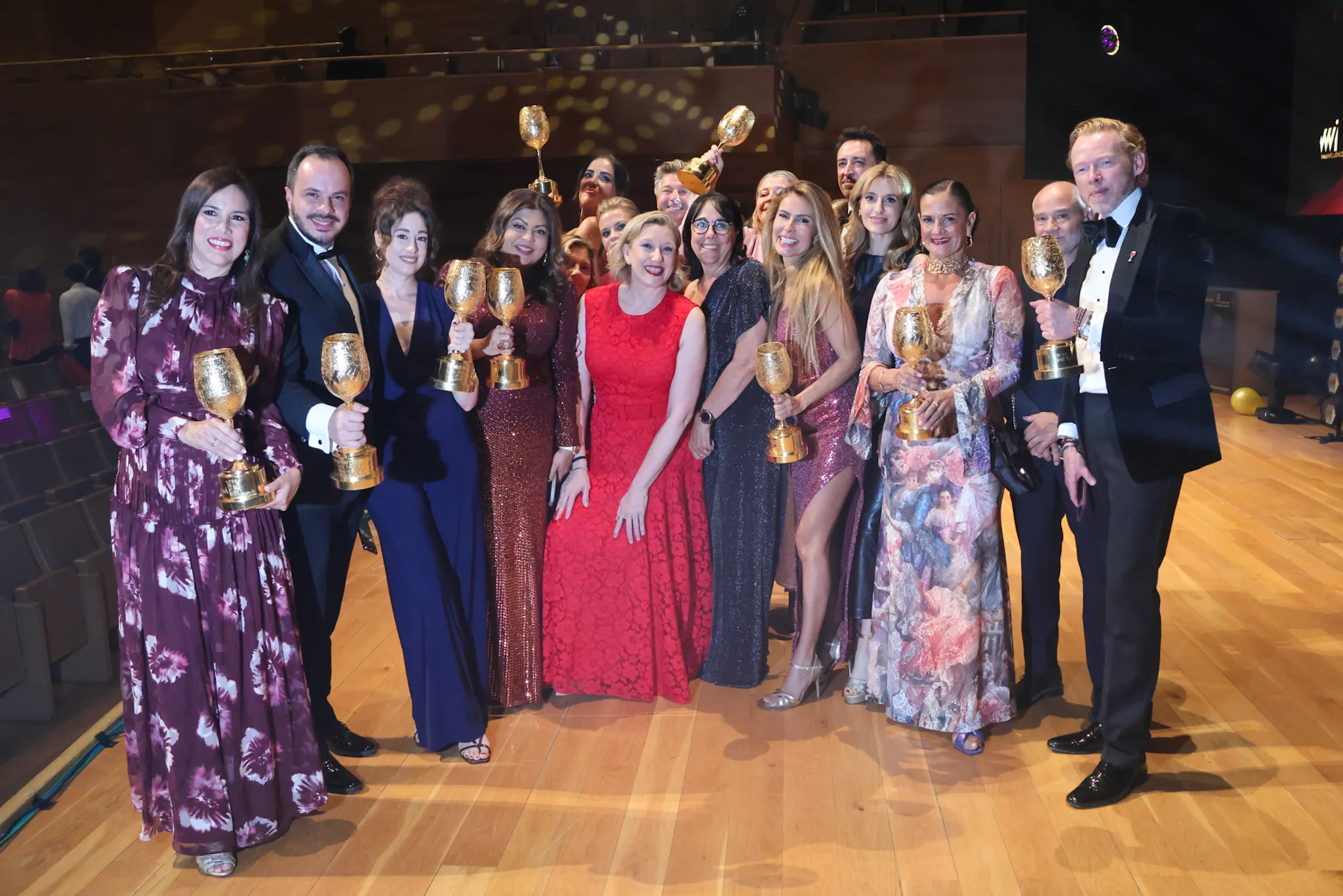 La II Gala 'Vinoinfluencers World Awards' reúne en Valladolid a más de cien comunicadores del mundo del vino procedentes de treinta países