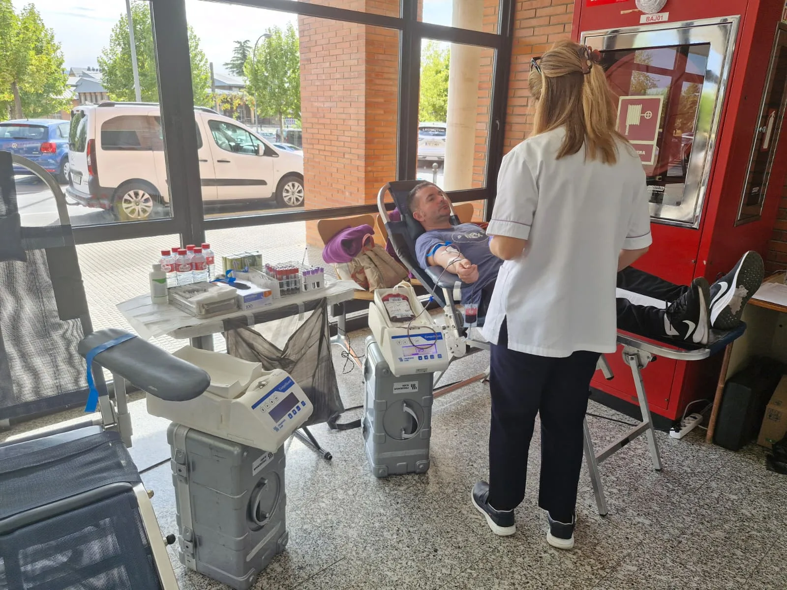 La maratón en el Hospital El Bierzo para aumentar las reservas de sangre finaliza con 14 donaciones
