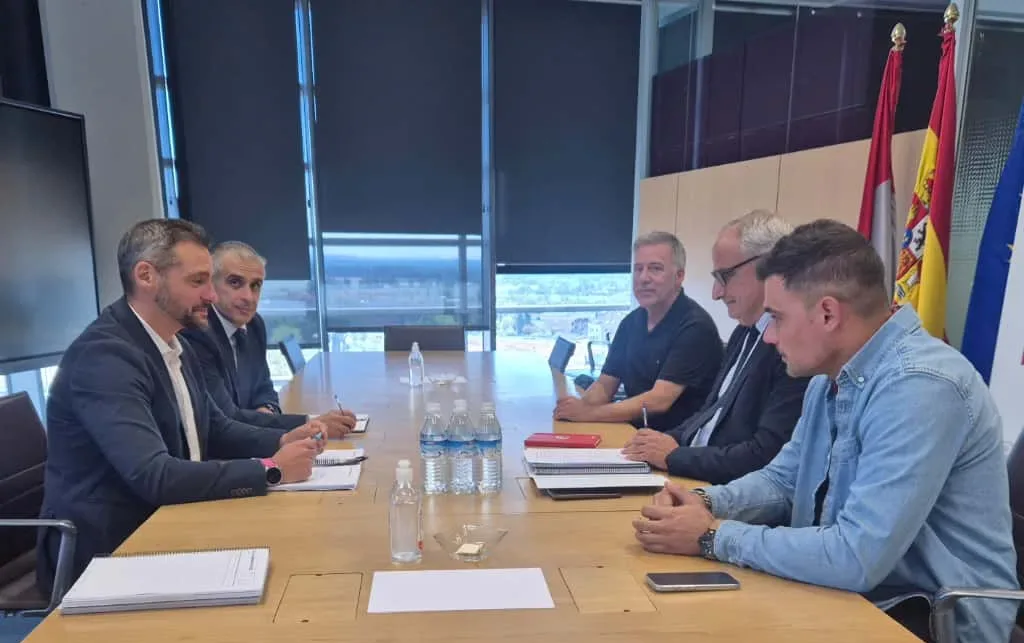 El Consejo Comarcal propone a la Junta gestionar el 'Plan Montel' sobre prevención de incendios y reforestación en los 38 ayuntamientos del Bierzo