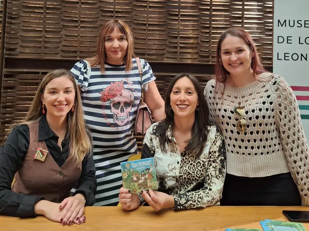 Raquel y Laura, las hermanas de San Miguel, presentan su primer disco como dúo Tsacianiegas