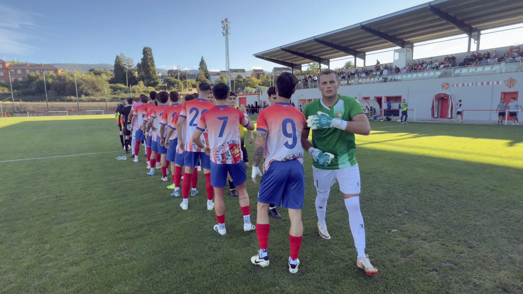 Partido muy completo con victoria convincente y contundente del Atlético Bembibre ante el CD Mojados (4-0)
