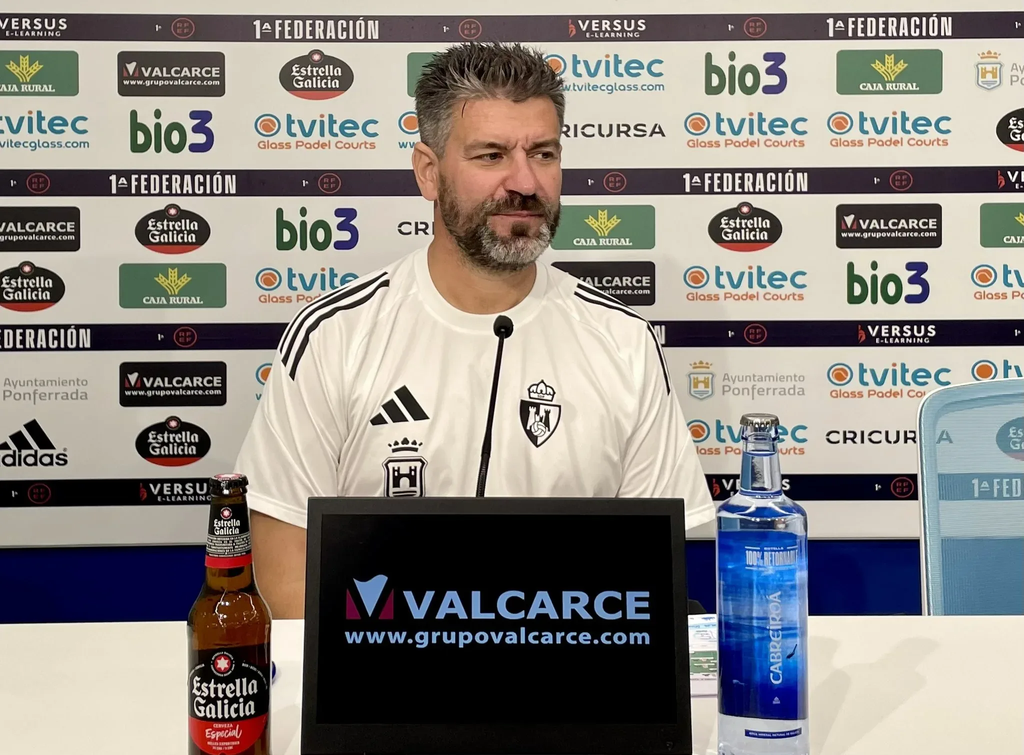 Estévez: “Tenemos que hacernos fuertes en casa. Estamos a buen nivel competitivo, necesitamos lograr una victoria para ganar confianza”