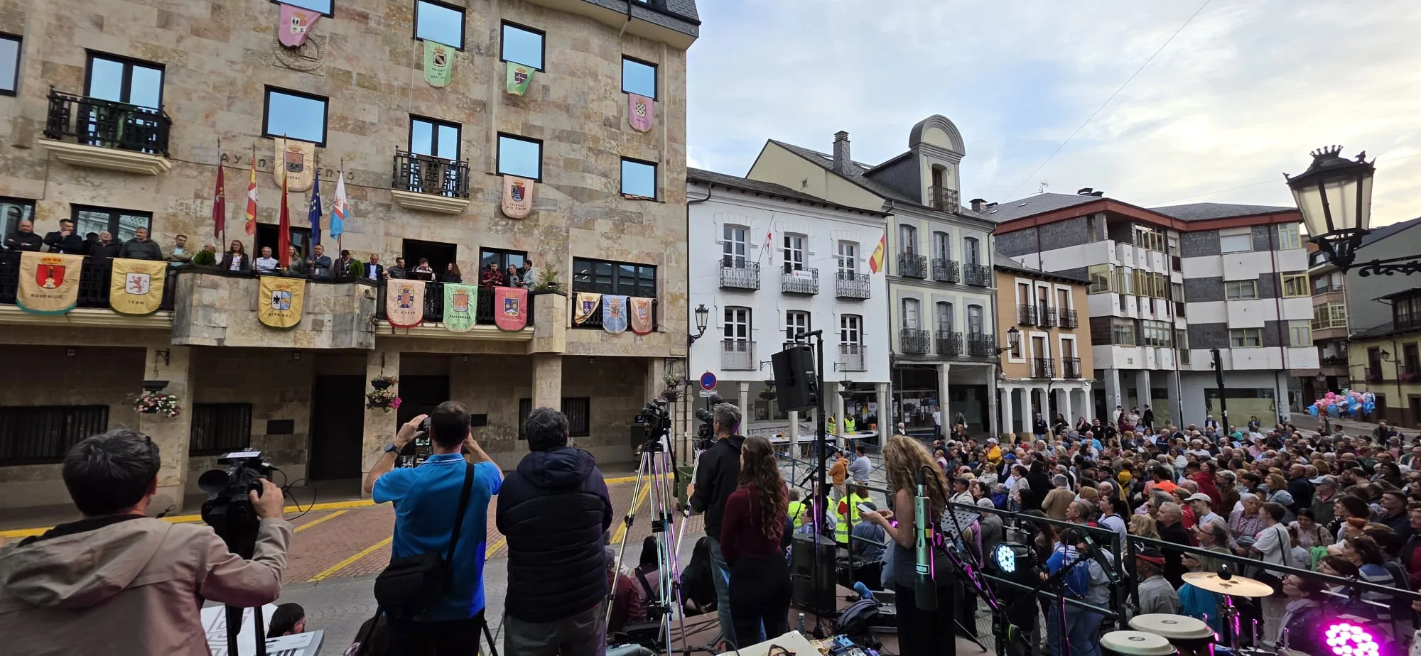 Bembibre convoca el concurso del cartel anunciador de las Fiestas del Cristo 2026 con un premio de 500 euros