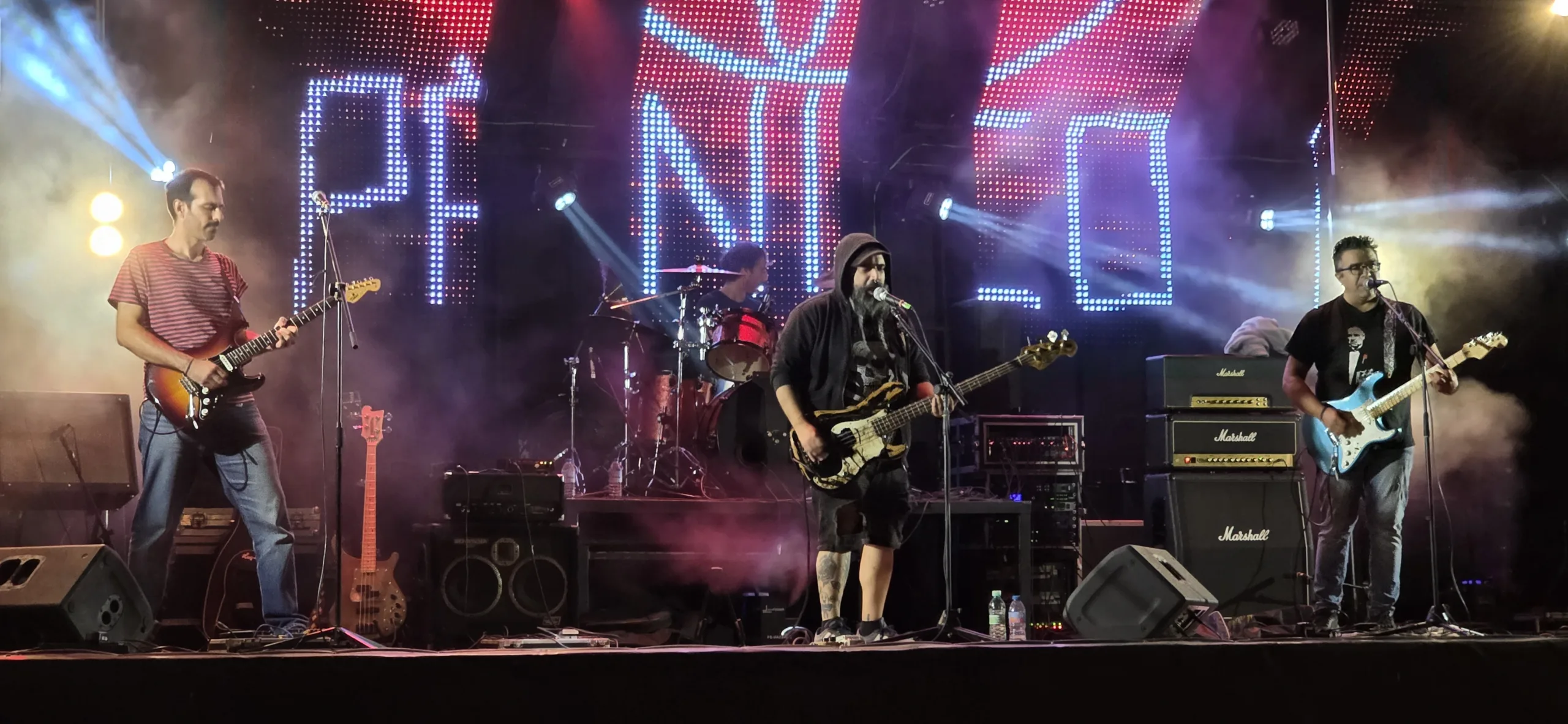 El rock local se impone en Ponferrada con Rotovator, Higgs, Pánico! y Vontrier