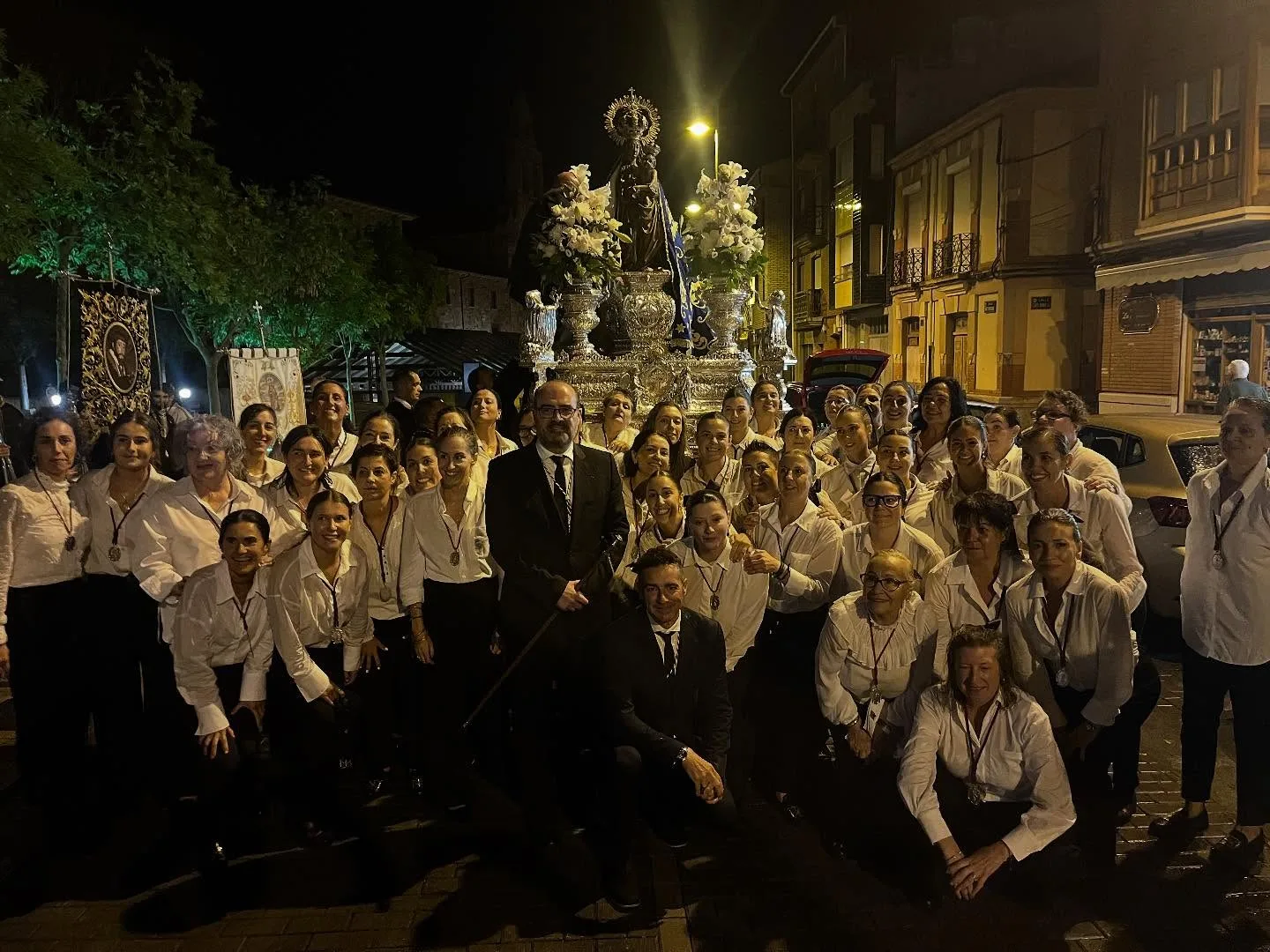 La Virgen de la Encina acompaña como madrina la coronación canónica de la Virgen de los Dolores en Astorga
