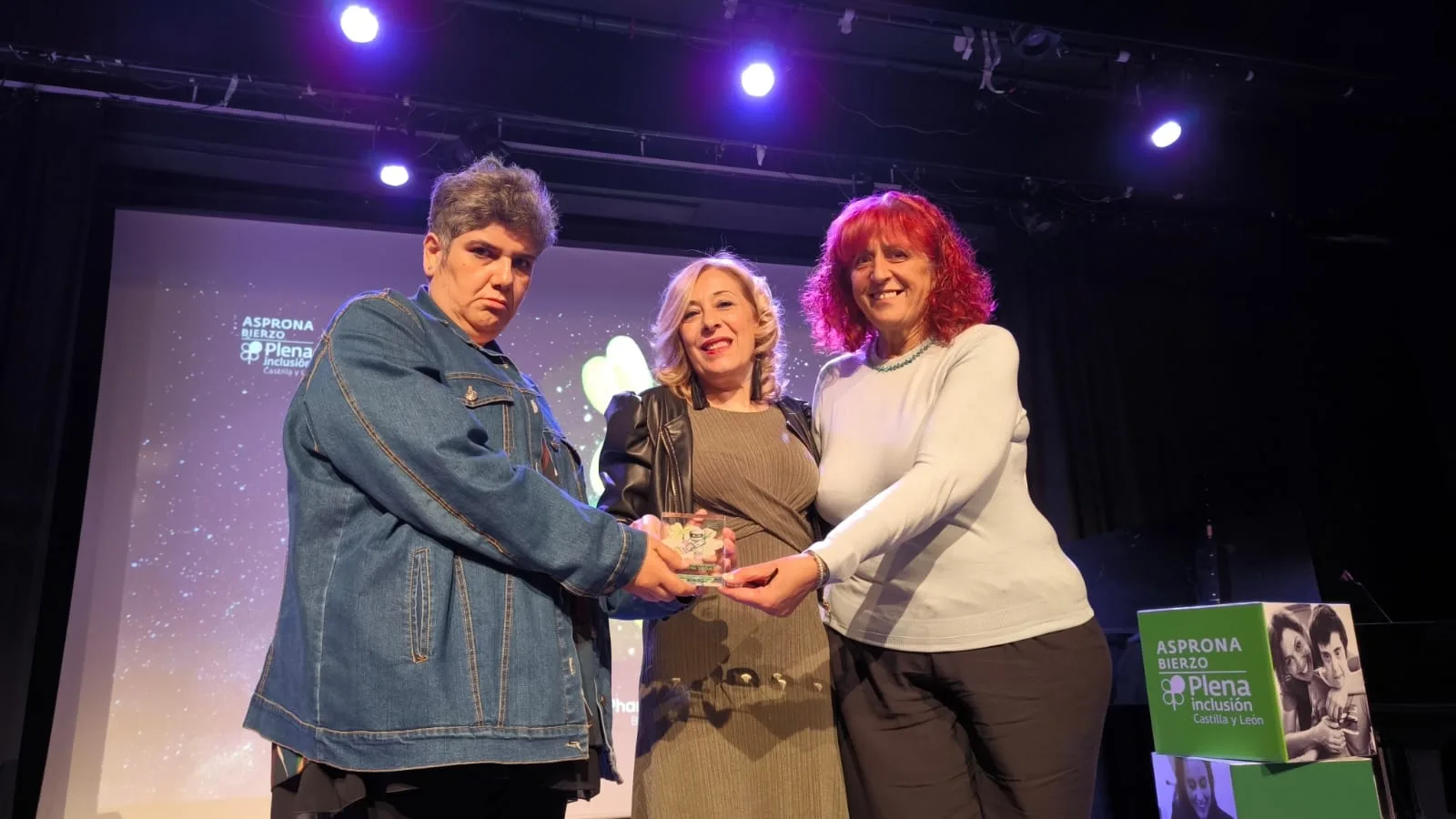Alzheimer Bierzo recibe el Premio Aspronauta Solidaridad 2025