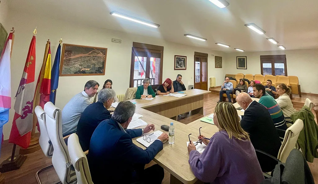 El Consejo Agrario repasa las diversas medidas impulsadas por la Junta para recuperar las zonas agrícolas y ganaderas afectadas por los incendios forestales