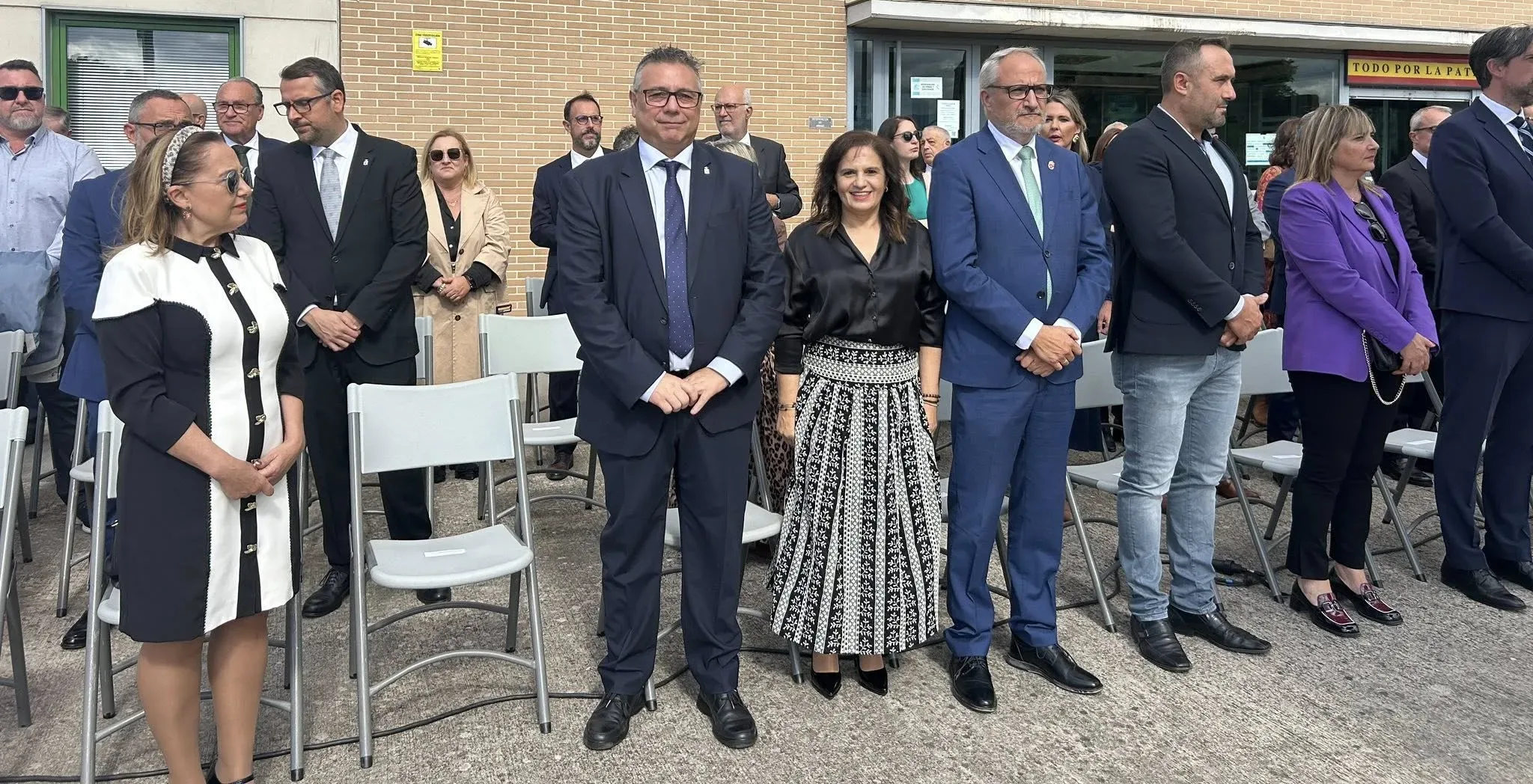 El PSOE de Ponferrada acompaña a la Guardia Civil en la celebración de la Virgen del Pilar