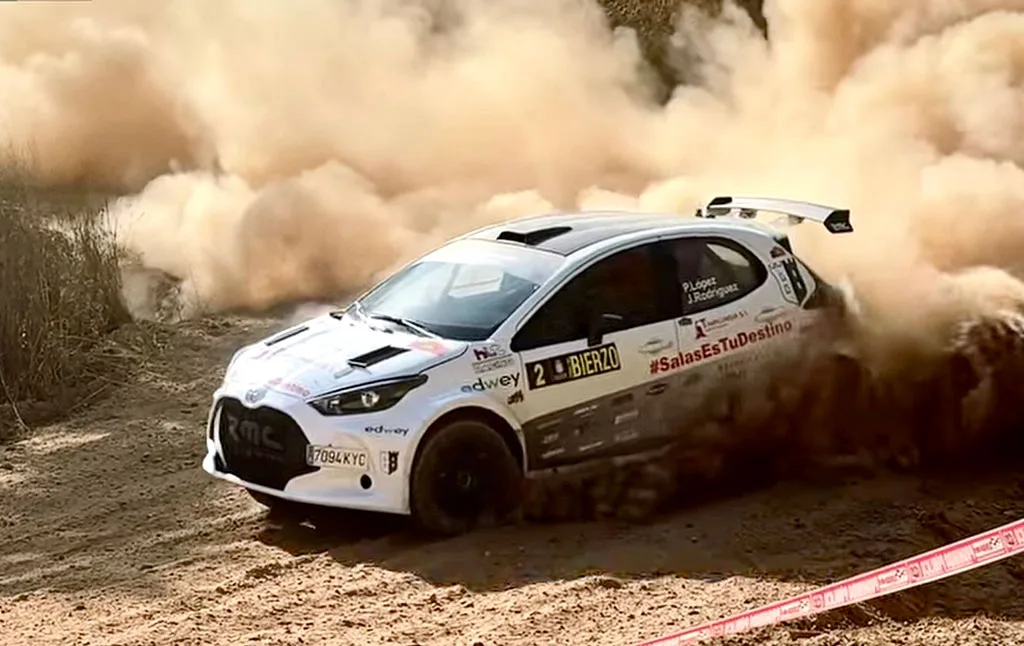 Luis Borra repite triunfo en el Rallye Tierra del Bierzo