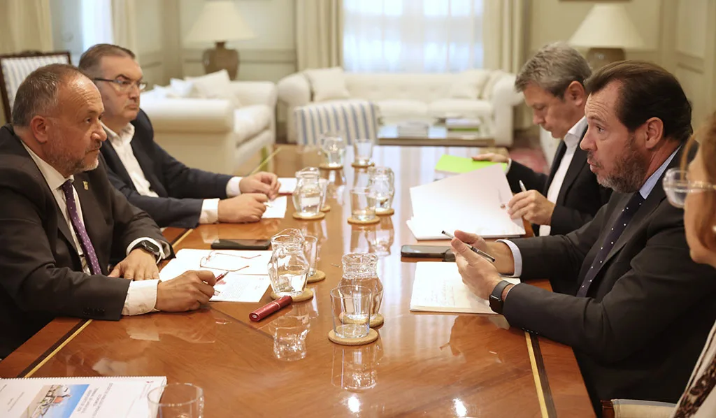 El ministro Puente asegura que el primer tramo de la A-76 entre Villamartín de la Abadía y Requejo se licitará antes de final de año