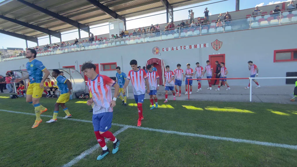 Un gol en el último suspiro castiga al Atlético Bembibre ante CD Colegios Diocesanos (0-1)