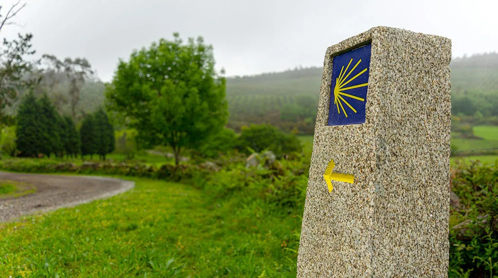 Charla-coloquio organizada por el PSOE para analizar “la situación de bloqueo que vive Ponferrada ante la falta de un Plan Especial de Protección del Camino de Santiago”