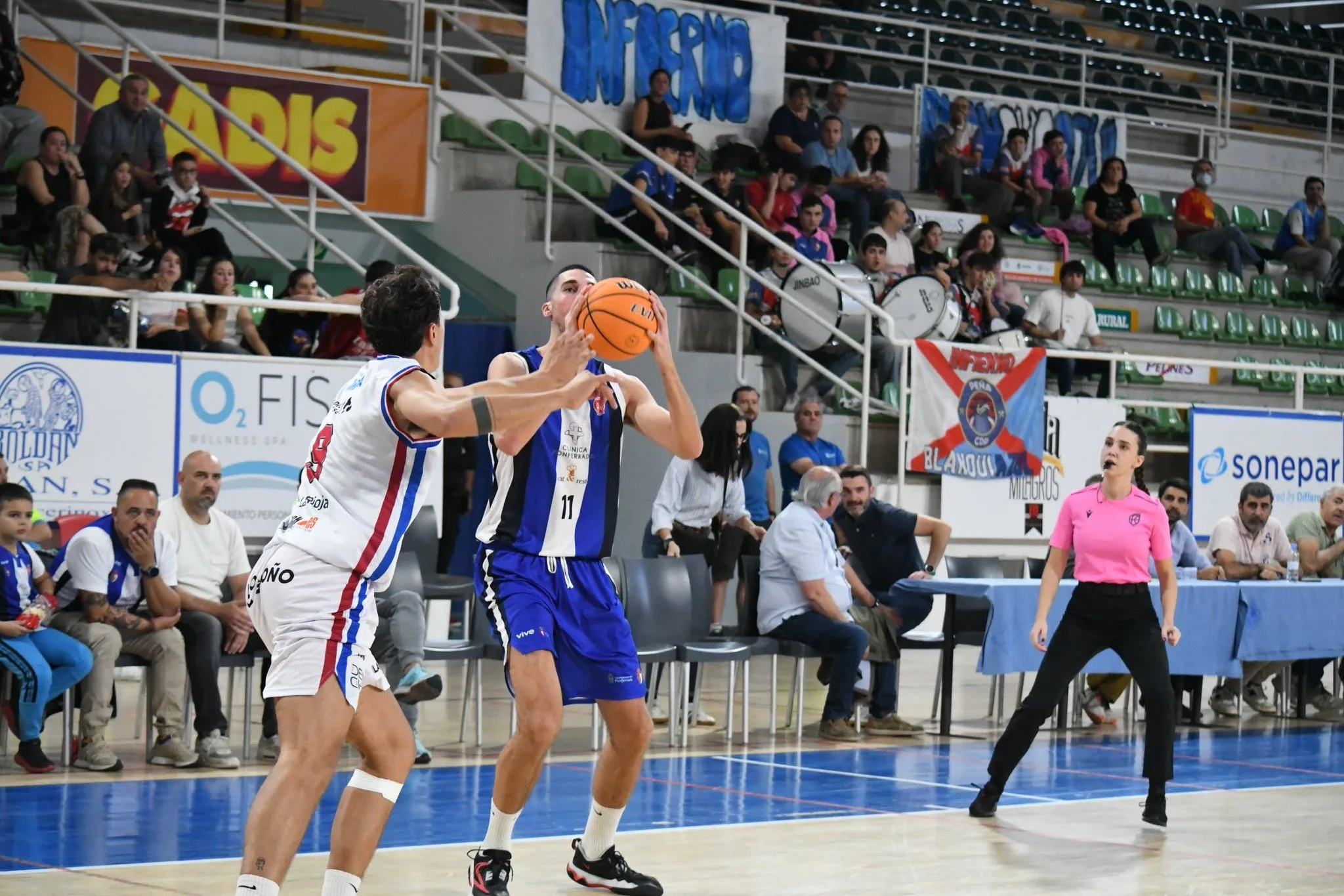 Clínica Ponferrada se pone el mono de trabajo para vencer a Clavijo en el estreno (84-76)