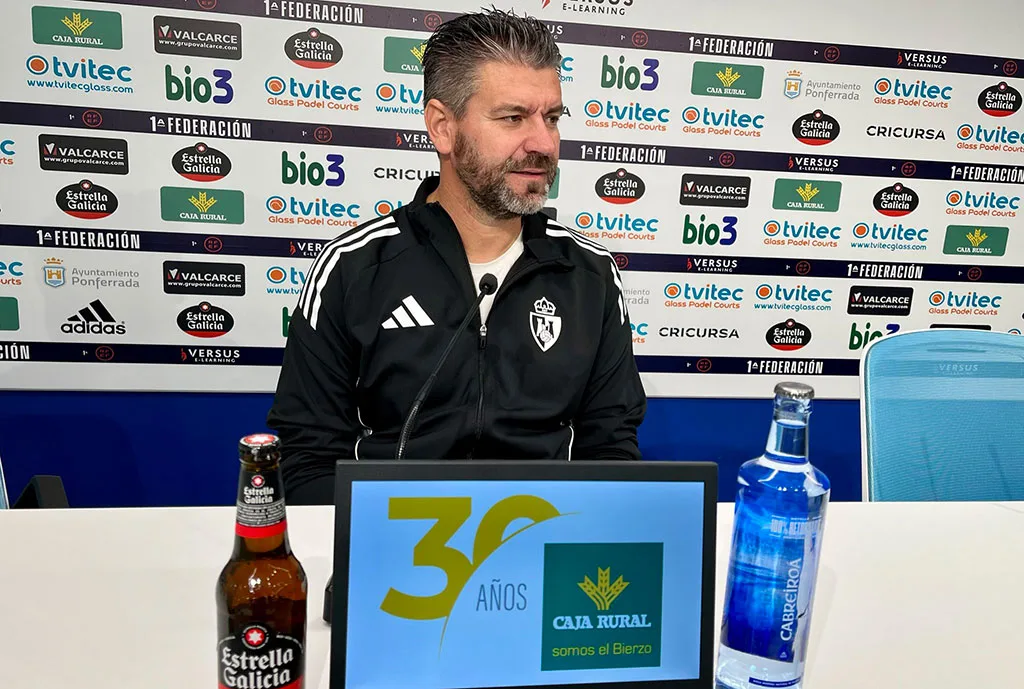 Fernando Estévez: “El CD Lugo es un equipo regular en comportamiento, lleva cinco semanas sin perder y eso dice mucho de su calidad”
