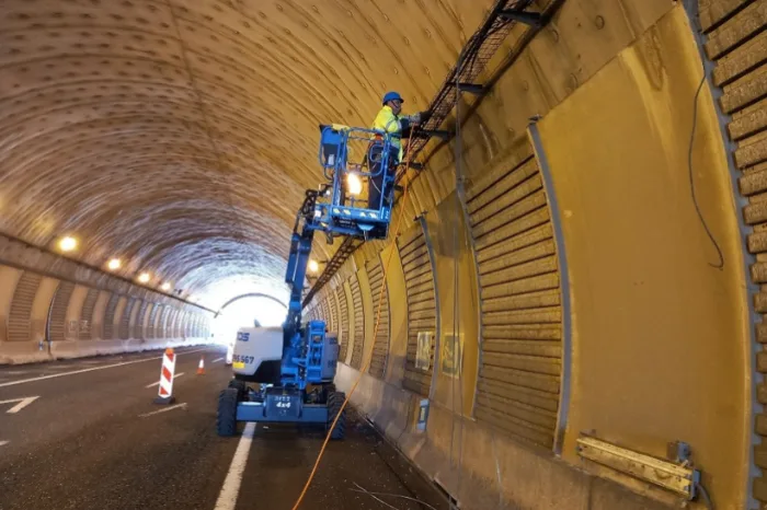 Transportes culmina la modernización de los túneles del Puerto de Piedrafita en la A-6 y de Montefurado en la N-120